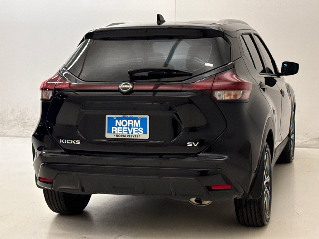 Used 2024 Nissan Kicks SV FWD image 9