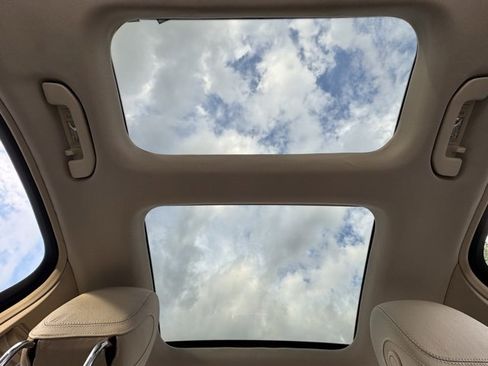 Used 2015 Mercedes-Benz C 300 4MATIC Sedan image 22