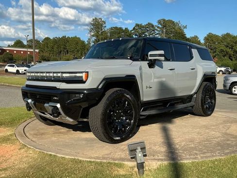 Used 2024 GMC Hummer EV 2X w/ LPO, Illumination Package AWD/4WD image 3