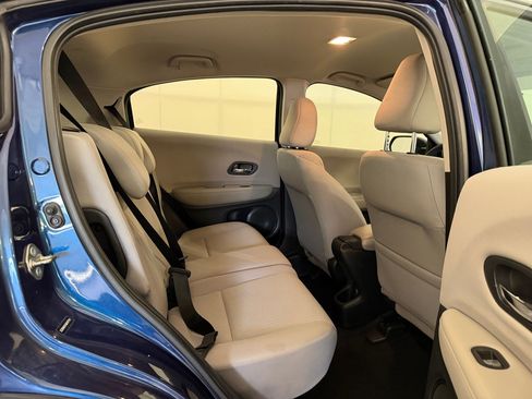 Used 2016 Honda HR-V LX image 29