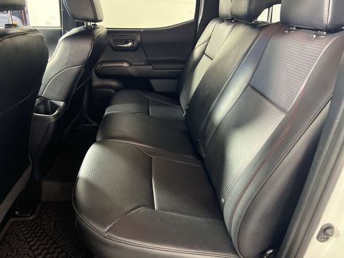Used 2019 Toyota Tacoma TRD Pro AWD/4WD image 25