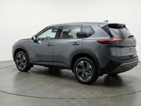Used 2025 Nissan Rogue SV AWD/4WD image 6