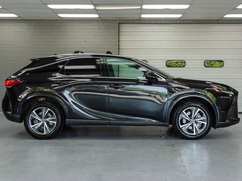Used 2023 Lexus RX 350h w/ Accessory Package (Z1) AWD/4WD image 3