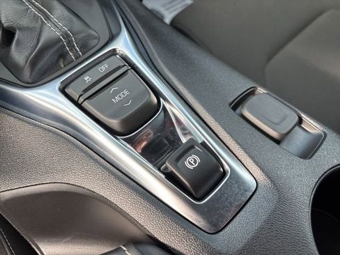 Used 2023 Chevrolet Camaro LT image 38