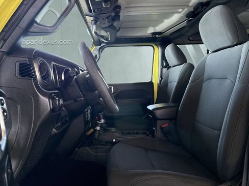 Used 2023 Jeep Wrangler Unlimited Sport image 9