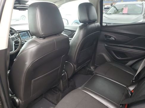 Used 2020 Buick Encore Preferred image 28