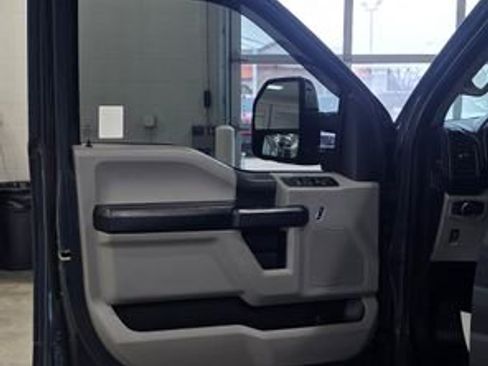 Used 2017 Ford F150 XL w/ Equipment Group 101A Mid image 11