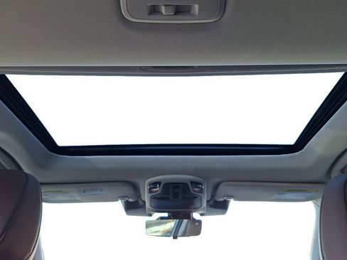 Certified 2025 Subaru Outback Touring XT w/ Popular Package #2 image 12