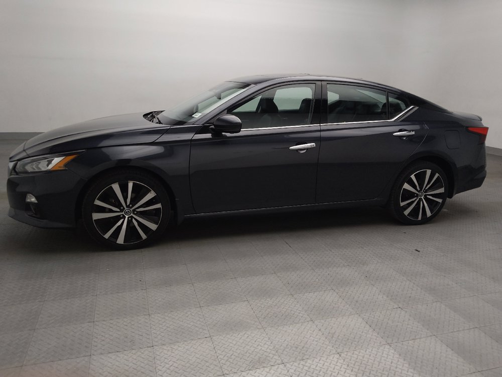 Used 2020 Nissan Altima 2.5 Platinum AWD/4WD image 2