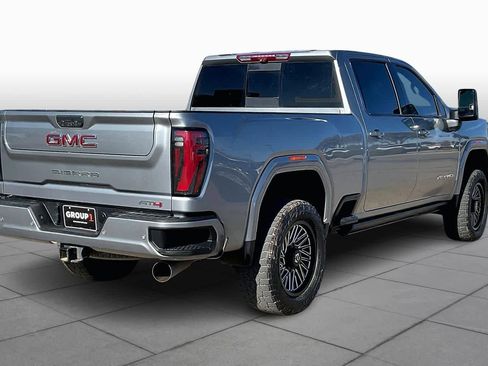 Used 2024 GMC Sierra 2500 AT4 w/ AT4 Premium Plus Package image 12