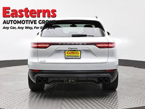 Used 2023 Porsche Cayenne Platinum Edition AWD/4WD image 6
