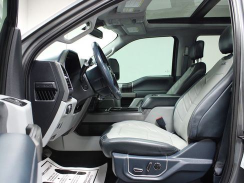 Used 2022 Ford F450 Limited w/ FX4 Off-Road Package image 12