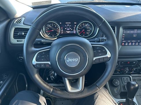 Used 2018 Jeep Compass Latitude w/ Popular Equipment Group image 19