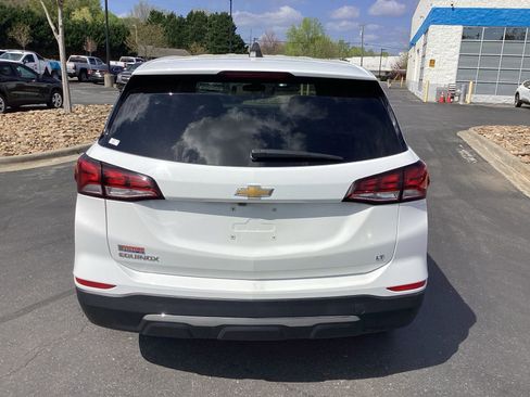 Used 2023 Chevrolet Equinox LT image 3