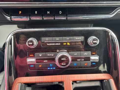 Used 2023 Lincoln Navigator Reserve image 20