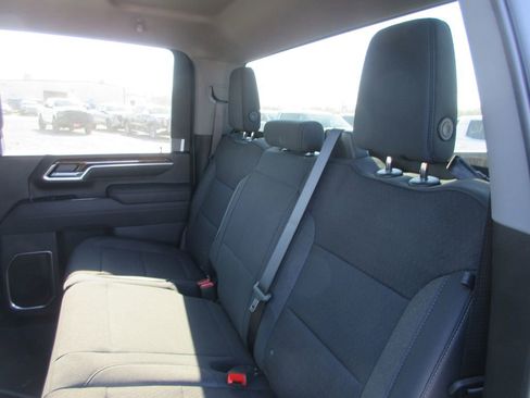 New 2026 GMC Sierra 2500 SLE w/ SLE Value Package; AWD/4WD image 14