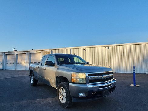 Used 2009 Chevrolet Silverado 1500 LT w/ Power Pack Plus image 6