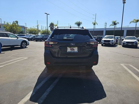 Used 2024 Subaru Outback Premium AWD/4WD image 6