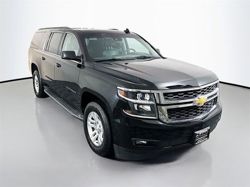 Used 2015 Chevrolet Suburban LT w/ Luxury Package image 1