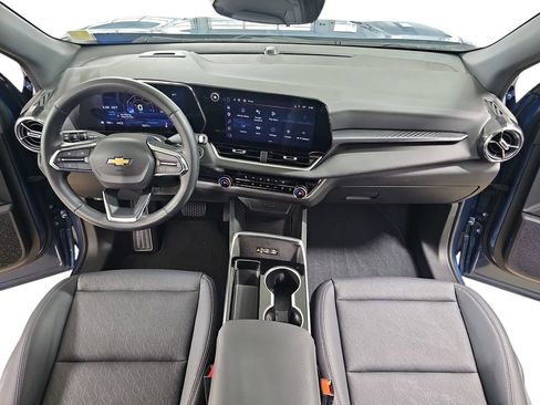 Used 2025 Chevrolet Equinox LT w/ Convenience Package II AWD/4WD image 11
