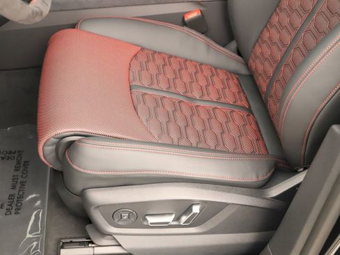 New 2026 Audi RS Q8 performance image 25