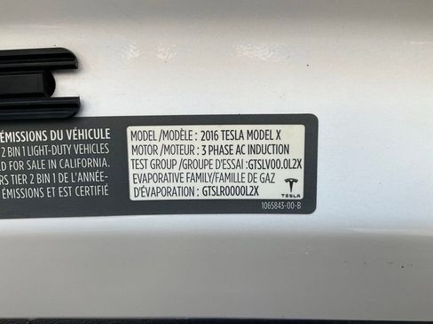 Used 2016 Tesla Model X 90D image 11