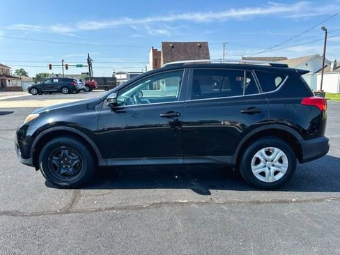 Used 2014 Toyota RAV4 LE FWD image 4