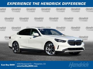 Used 2024 BMW i5 eDrive40i w/ Premium Package RWD video 1