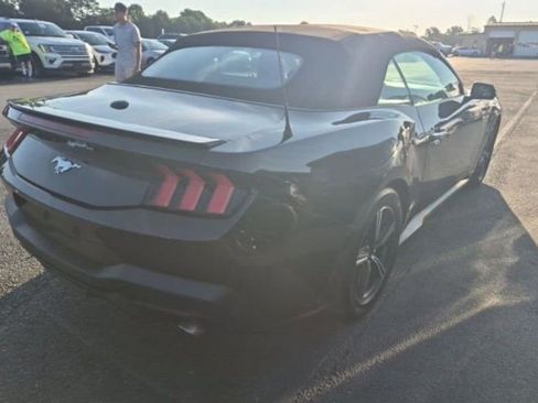 Used 2025 Ford Mustang Premium RWD image 3