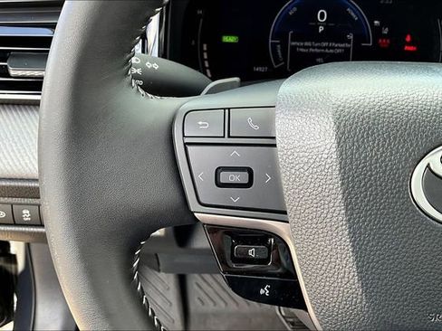 Used 2026 Toyota Camry SE image 10