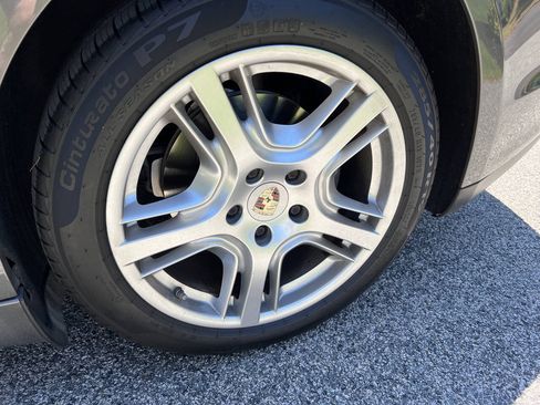 Used 2013 Porsche Panamera image 12