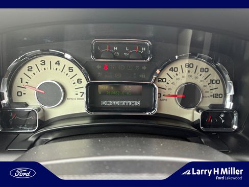 Used 2013 Ford Expedition EL Limited image 11