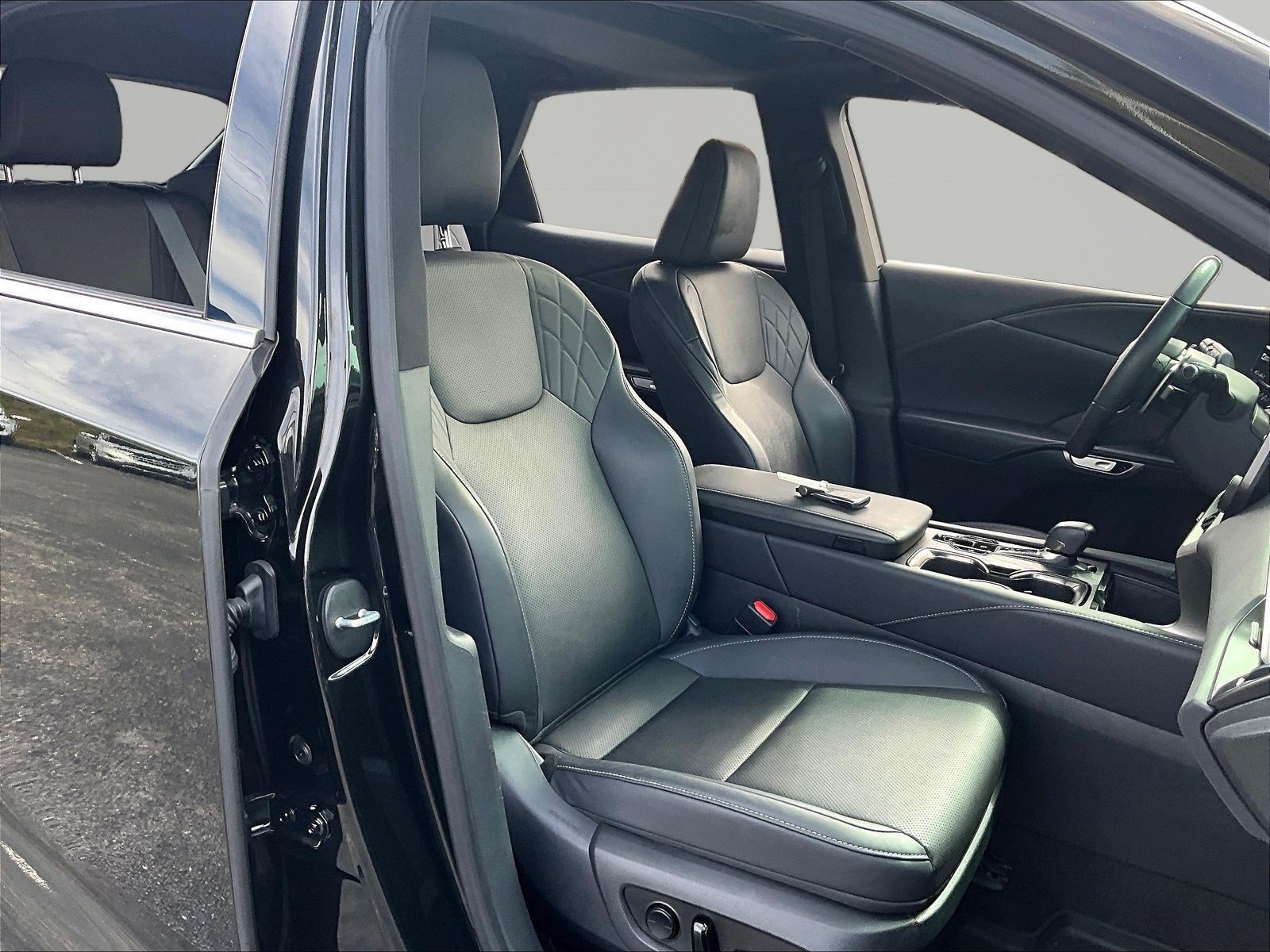 Used 2023 Lexus RX 350 Premium w/ Accessory Package FWD image 29