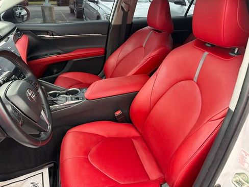 Used 2020 Toyota Camry XSE w/ Driver Assist Package FWD image 5