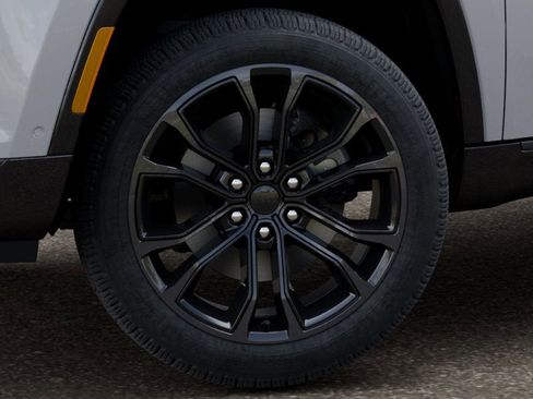 New 2026 Jeep Grand Wagoneer Summit AWD/4WD image 13