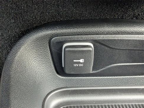 New 2026 Chrysler Pacifica Select image 22