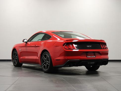 Used 2018 Ford Mustang GT RWD image 6