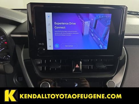 Used 2025 Toyota Corolla Cross LE FWD image 13