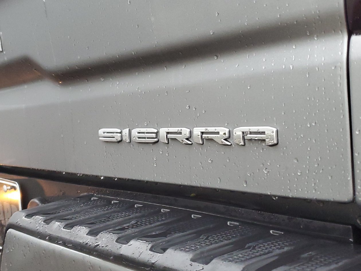 Used 2025 GMC Sierra 1500 Denali w/ Denali Reserve Package AWD/4WD image 7