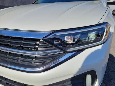 Certified 2023 Volkswagen Jetta SEL image 30