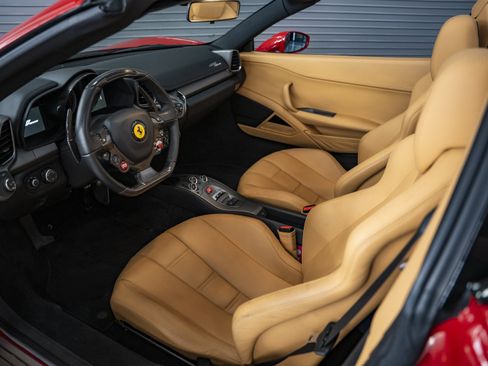 Used 2012 Ferrari 458 Spider RWD image 28