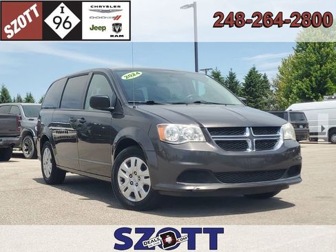 Used 2018 Dodge Grand Caravan SE FWD image 1