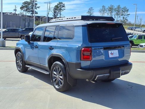 Used 2025 Toyota Land Cruiser image 2