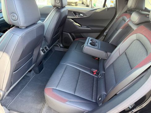 Used 2026 Chevrolet Equinox RS FWD image 19