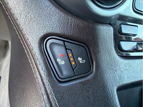 Used 2015 Chevrolet Tahoe LT image 22