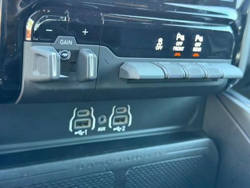 Used 2025 RAM 1500 Laramie w/ Sport Appearance Package AWD/4WD image 26