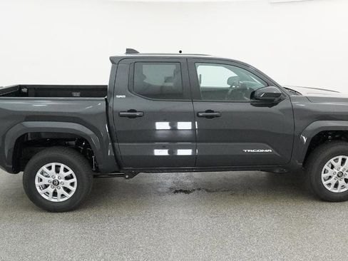 New 2026 Toyota Tacoma SR5 AWD/4WD image 22