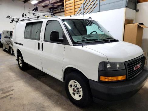Used 2020 GMC Savana 3500 w/ Driver Convenience Package image 22