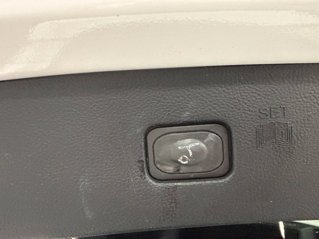 Used 2020 Ford Edge SEL w/ Convenience Package FWD image 10