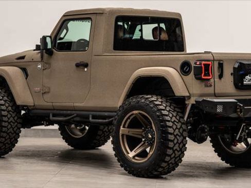 Used 2025 Jeep Wrangler Unlimited Sport AWD/4WD image 16